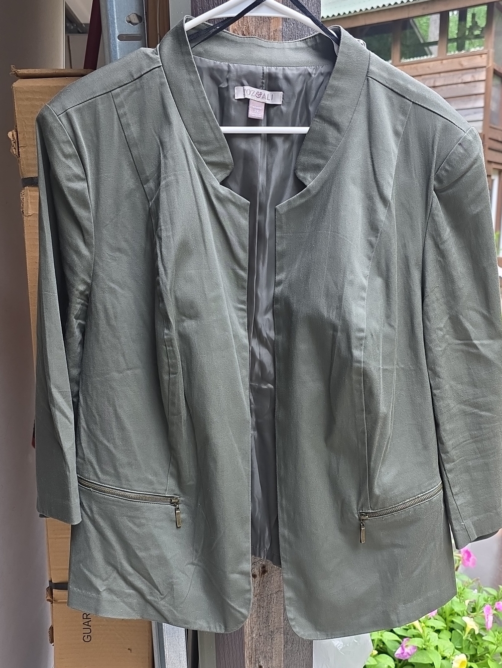 Roz & Ali Olive Open-Front Collarless Blazer with Zip Pockets